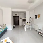 شقة Center White Apartment!