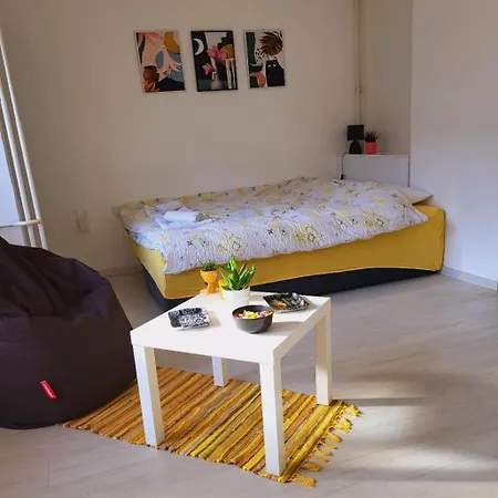Center White Apartment!
