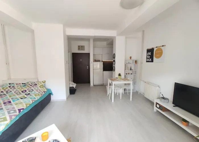 Apartment Center White Apartment!