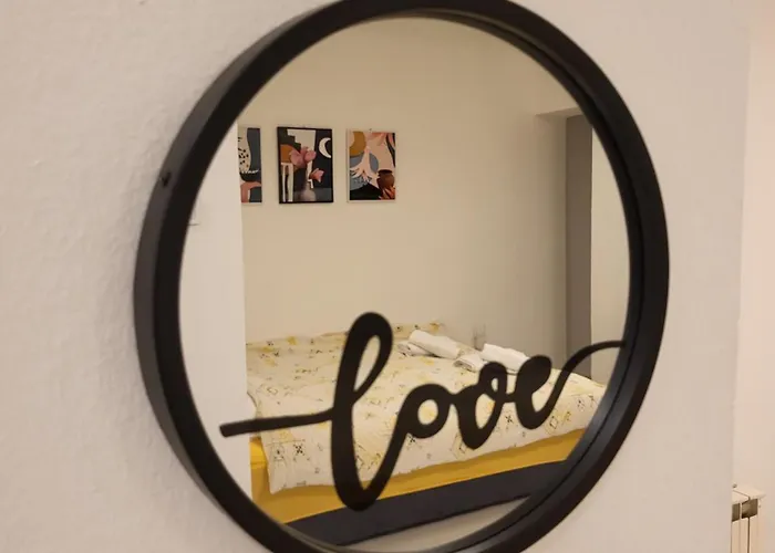 Center White Apartment! Skopje