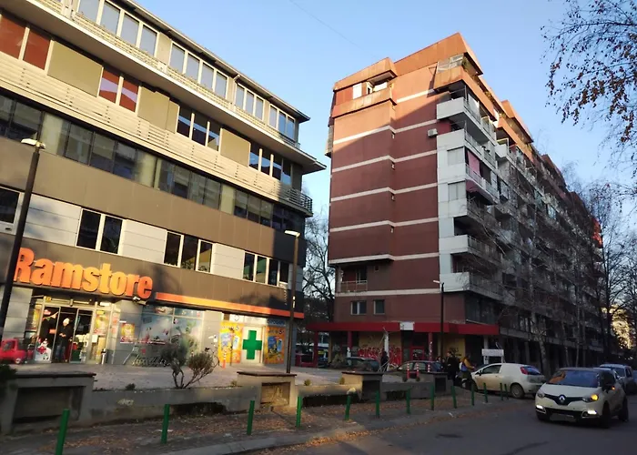 Center White Apartment! Апартаменти Скоп'є