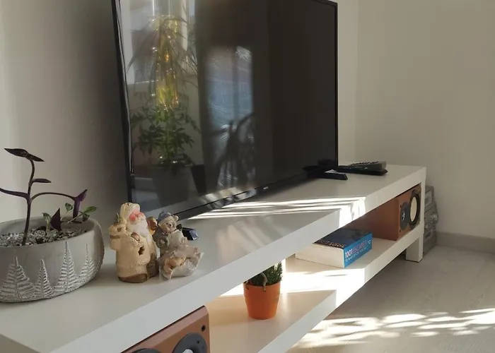 아파트 Center White Apartment! *