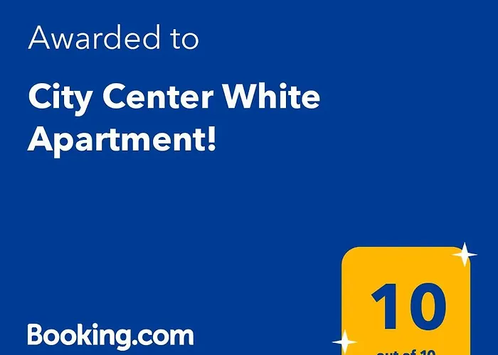 Center White Apartment! *